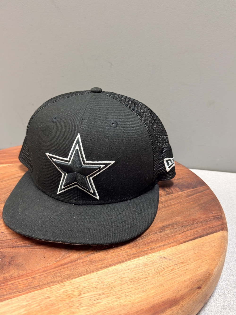 New Era 9FIFTY Dallas Cowboys Blackout Mesh Snapback Hat NFL OSFM